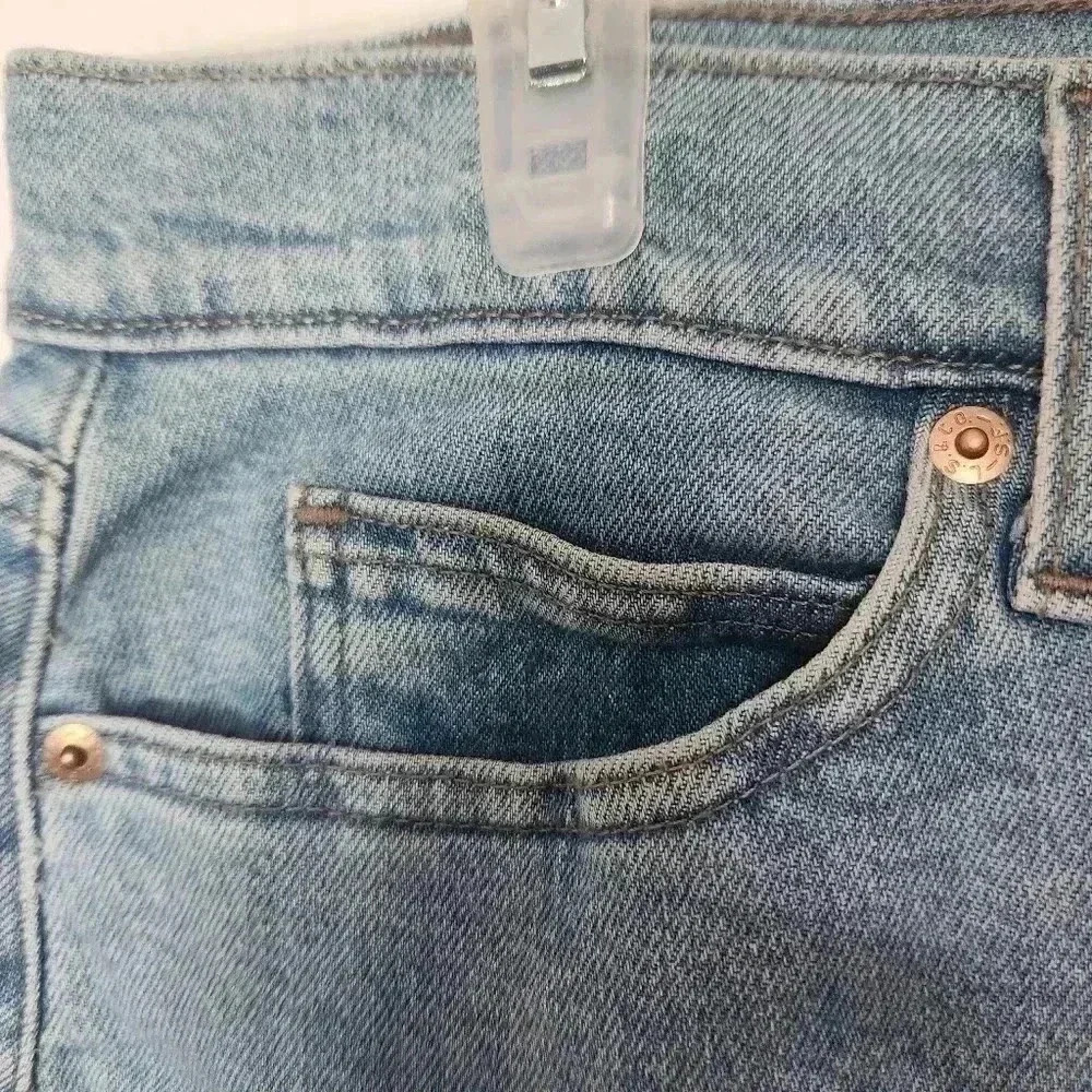 Signature by Levi Strauss & Co. Light Wash Denim Skirt Size 14 - Picture 8 of 15